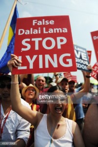 contra Dalai Lama